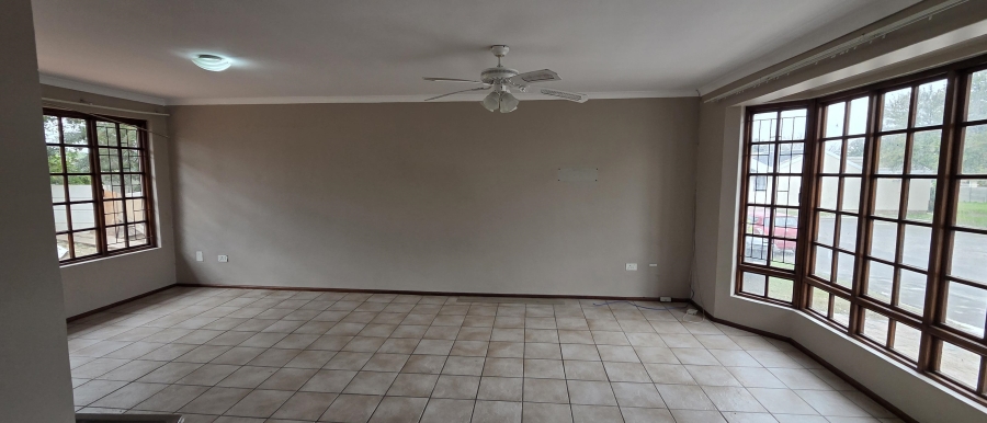 To Let 3 Bedroom Property for Rent in Marlborough Park Western Cape